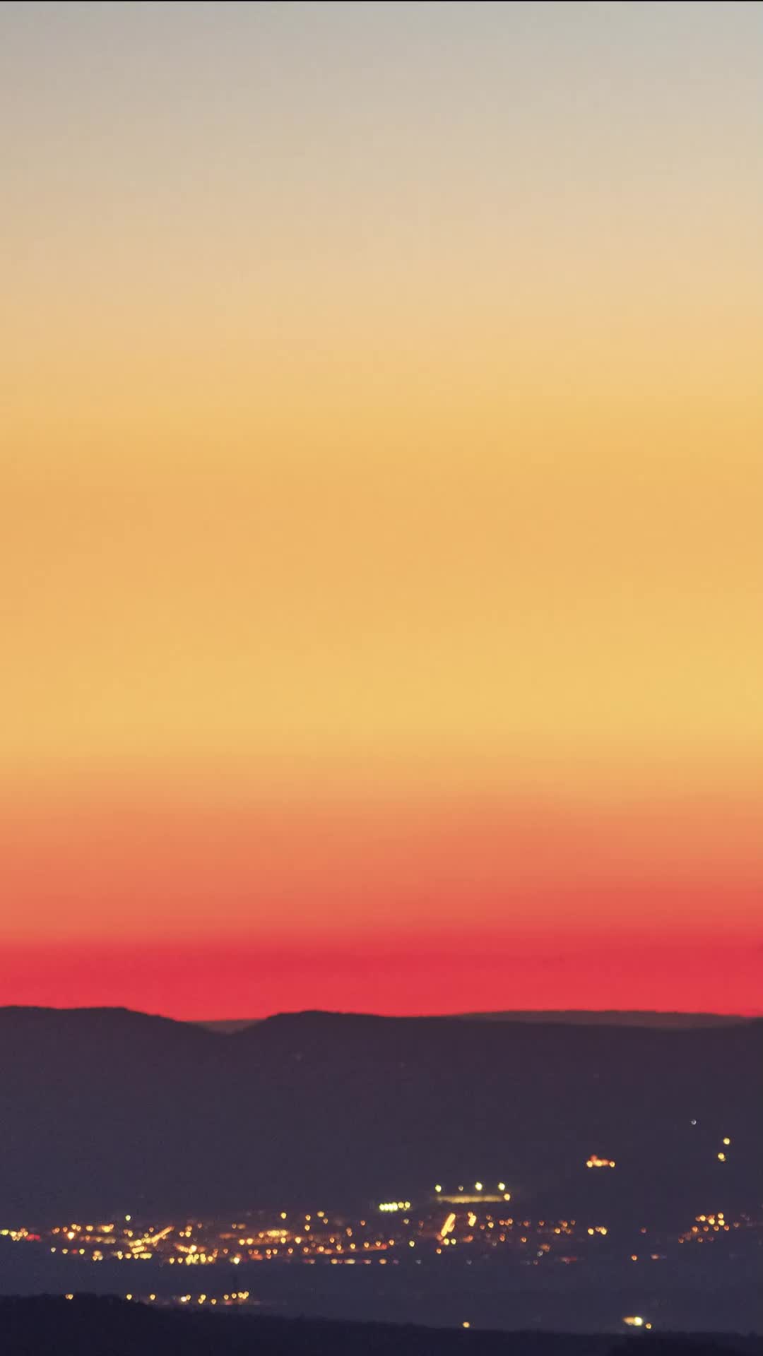 Episode 16 - XL to XO: Kisses from the Boss